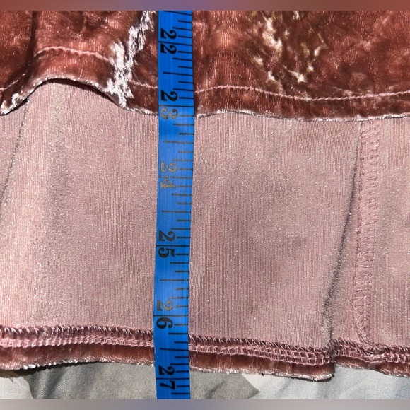 (S) POL Velvet Top - Picture 4 of 4